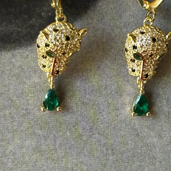 Vintage KJL Runway Leopard Head Drop Earrings with Emerald Green CZ Stones - Picture 4 of 7